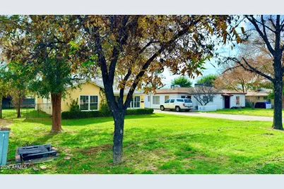 1011 E Medlock Drive, Phoenix, AZ 85014 - Photo 2