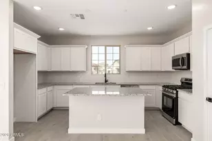 15614 S 180th Ln, Goodyear, AZ 85338 - Photo 14