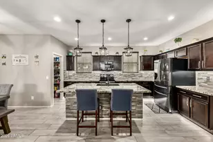 10172 W Carlota Ln, Peoria, AZ 85383 - Photo 6