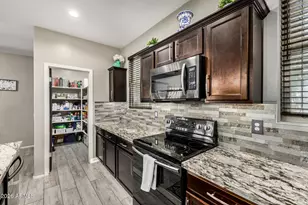 10172 W Carlota Ln, Peoria, AZ 85383 - Photo 10