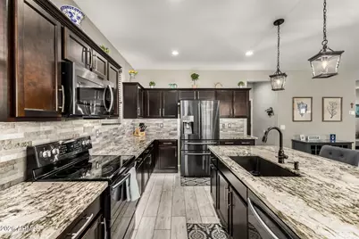 10172 W Carlota Lane, Peoria, AZ 85383 - Photo 10