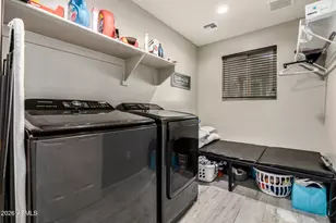 10172 W Carlota Ln, Peoria, AZ 85383 - Photo 36