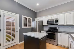 4533 N 22nd St, Phoenix, AZ 85016 - Photo 2