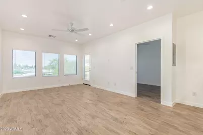 2063 E Lemon Street #Apt 2004, Tempe, AZ 85281 - Photo 6