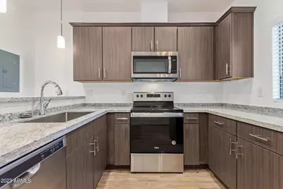 2063 E Lemon Street #Apt 2004, Tempe, AZ 85281 - Photo 10