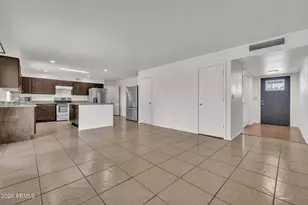 419 E Ellis Dr, Tempe, AZ 85282 - Photo 14