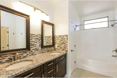 3638 E Flamingo Way, Gilbert, AZ 85297 - Photo 12