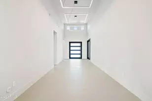 1320 E Sagebrush Dr, Phoenix, AZ 85085 - Photo 10