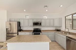 9171 W Berkeley Rd, Phoenix, AZ 85037 - Photo 10