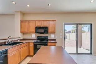 13741 W Port Royale Ln, Surprise, AZ 85379 - Photo 6
