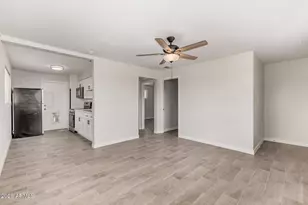 1321 N 48th Pl, Phoenix, AZ 85008 - Photo 4