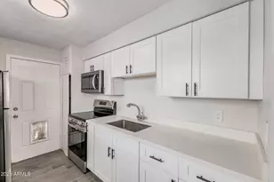 1321 N 48th Pl, Phoenix, AZ 85008 - Photo 6