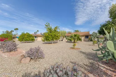 18014 N 136th Avenue, Sun City West, AZ 85375 - Photo 28