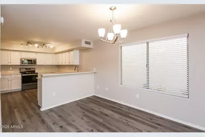 425 S Sunrise Drive, Gilbert, AZ 85233 - Photo 6