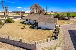 270 N Apache Rd, Buckeye, AZ 85326 - Photo 46