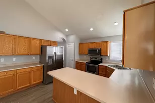 6525 W Lariat Ln, Phoenix, AZ 85083 - Photo 8