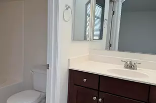 2725 E Mine Creek Rd, Phoenix, AZ 85024 - Photo 2