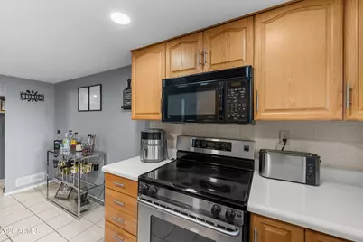 2355 W Voltaire Avenue, Phoenix, AZ 85029 - Photo 8