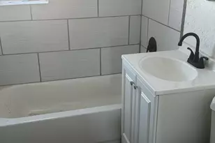 1402 W Whitton Ave, Phoenix, AZ 85013 - Photo 10