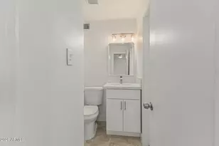 5620 N 19th Ave NW, Phoenix, AZ 85015 - Photo 32