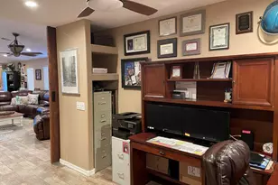 14948 W Maui Ln, Surprise, AZ 85379 - Photo 16