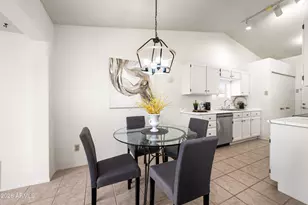 11016 N 15th St, Phoenix, AZ 85020 - Photo 8