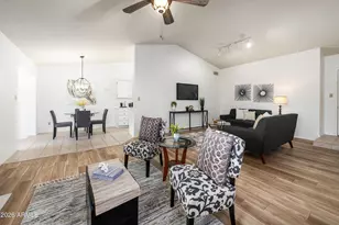 11016 N 15th St, Phoenix, AZ 85020 - Photo 4