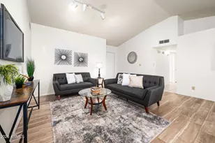 11016 N 15th St, Phoenix, AZ 85020 - Photo 6