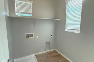 7331 S 23rd Dr, Phoenix, AZ 85041 - Photo 12