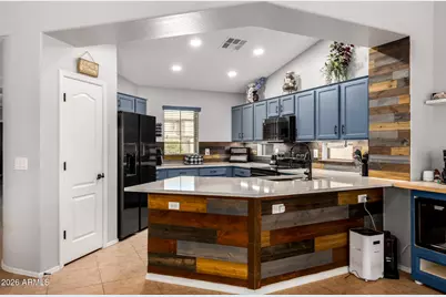 1469 E Anna Drive, Casa Grande, AZ 85122 - Photo 2