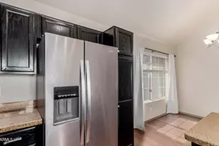 1633 E Lakeside Dr, Gilbert, AZ 85234 - Photo 4