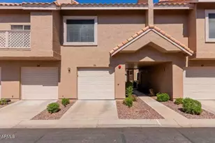 1633 E Lakeside Dr, Gilbert, AZ 85234 - Photo 1
