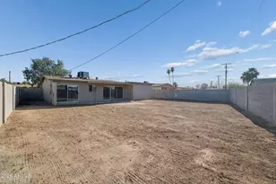 8050 W Weldon Ave, Phoenix, AZ 85033 - Photo 18