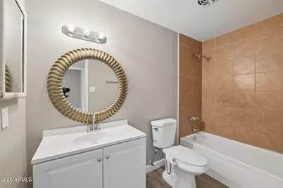 8050 W Weldon Avenue, Phoenix, AZ 85033 - Photo 12