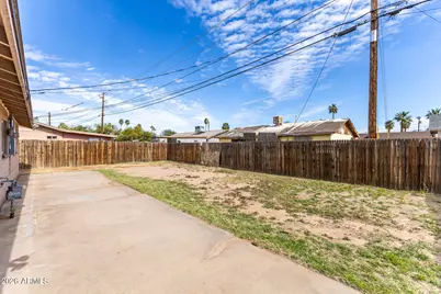 3049 N 53rd Drive, Phoenix, AZ 85031 - Photo 18