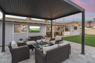 8649 E Buena Terra Way, Scottsdale, AZ 85250 - Photo 16