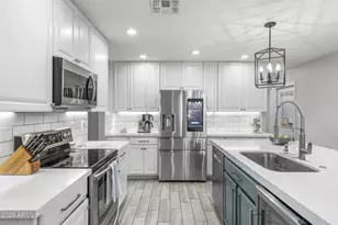8649 E Buena Terra Way, Scottsdale, AZ 85250 - Photo 10