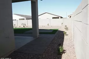 2426 E Grenache Rd, San Tan Valley, AZ 85143 - Photo 12