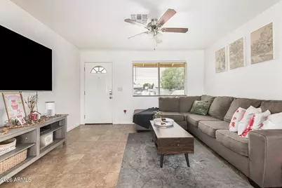 8819 W Glenrosa Avenue, Phoenix, AZ 85037 - Photo 4