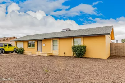 8819 W Glenrosa Avenue, Phoenix, AZ 85037 - Photo 2