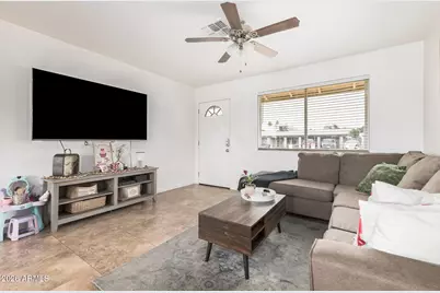 8819 W Glenrosa Avenue, Phoenix, AZ 85037 - Photo 2