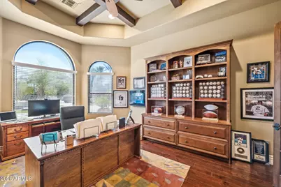 9328 N 68th Place, Paradise Valley, AZ 85253 - Photo 18