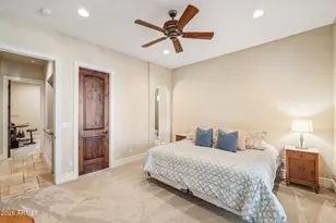 9328 N 68th Pl, Paradise Valley, AZ 85253 - Photo 50