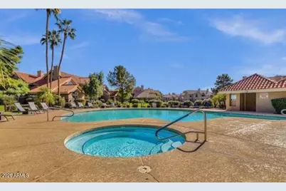 1633 E Lakeside Drive #Unit 106, Gilbert, AZ 85234 - Photo 2