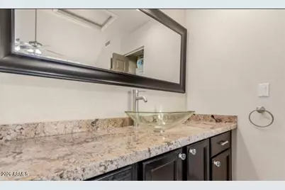 1633 E Lakeside Drive #Unit 106, Gilbert, AZ 85234 - Photo 10