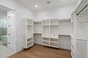 2991 W Desert Hills Dr, Phoenix, AZ 85086 - Photo 22