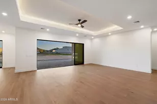 2991 W Desert Hills Dr, Phoenix, AZ 85086 - Photo 6