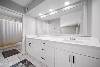 3651 W Aire Libre Avenue, Phoenix, AZ 85053 - Photo 18