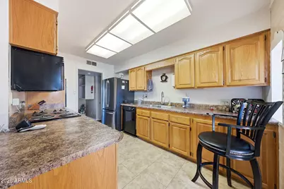 11601 N Hacienda Drive, Sun City, AZ 85351 - Photo 10