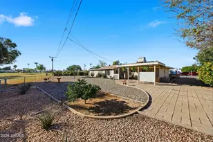11601 N Hacienda Dr, Sun City, AZ 85351 - Photo 40